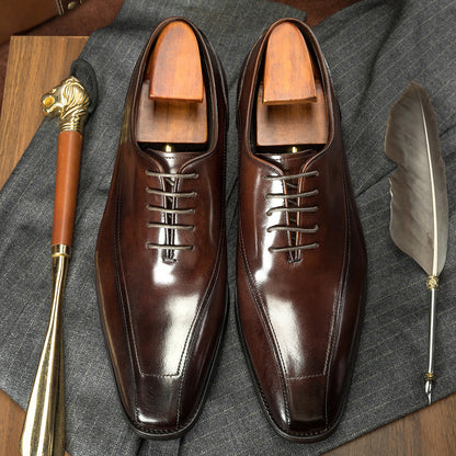 Klasyczne skórzane buty typu Oxford