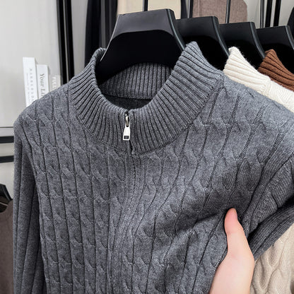 sweter z warkoczowym splotem i stójką