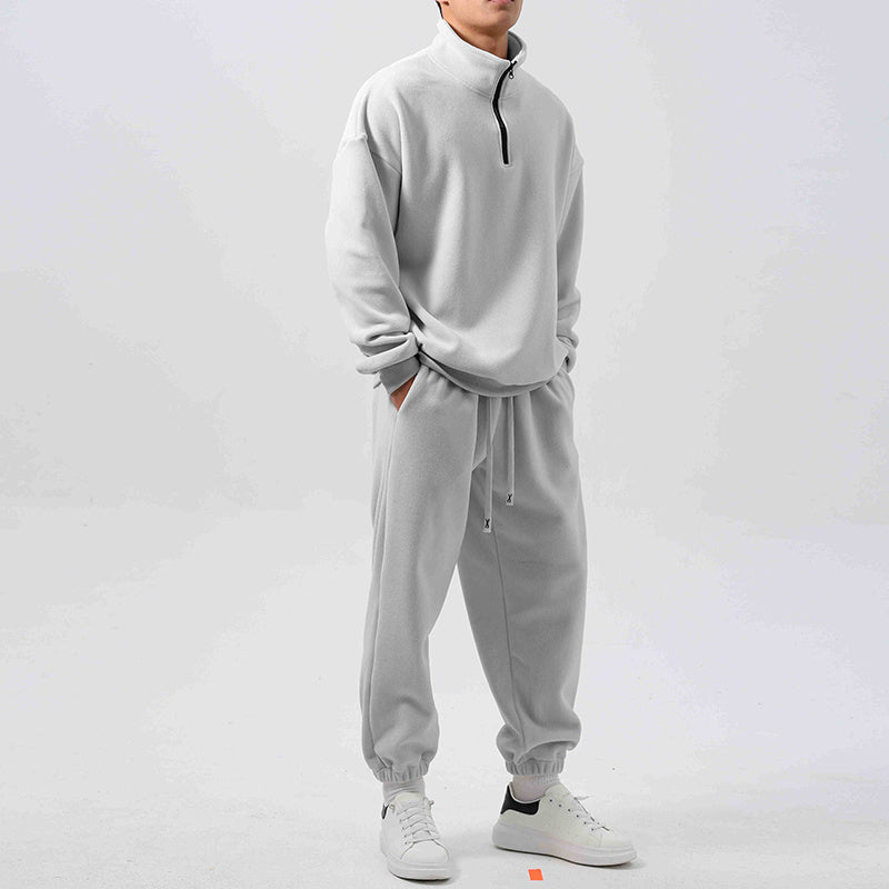 Luźny dres z polaru